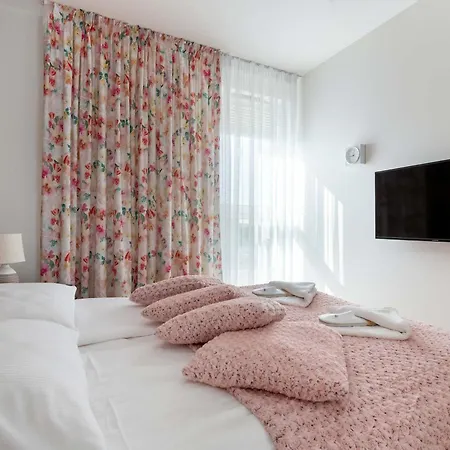 Piekny W Gdansku 2 Sypialnie I Parking By Renters Prestige 格但斯克