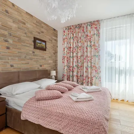 Piekny W Gdansku 2 Sypialnie I Parking By Renters Prestige Lägenhet Gdańsk